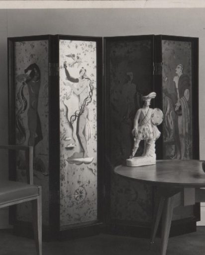 Paravent_avec_Mobilier_et_Objets_d'art